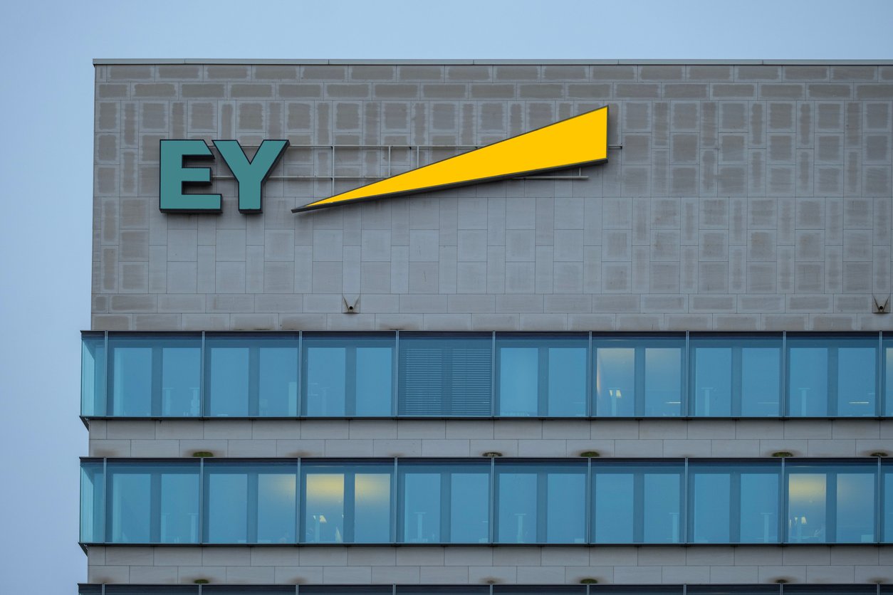 Exterior EY building